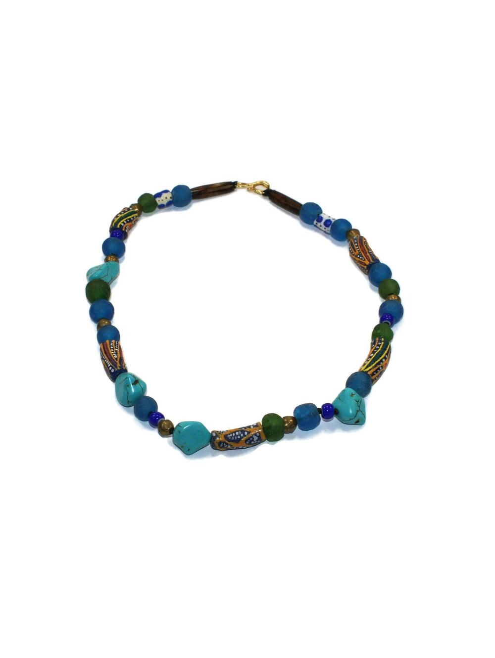 Vintage Handmade Blue and Green Theme Beaded 19 Inch Necklace with Hook Clasp.